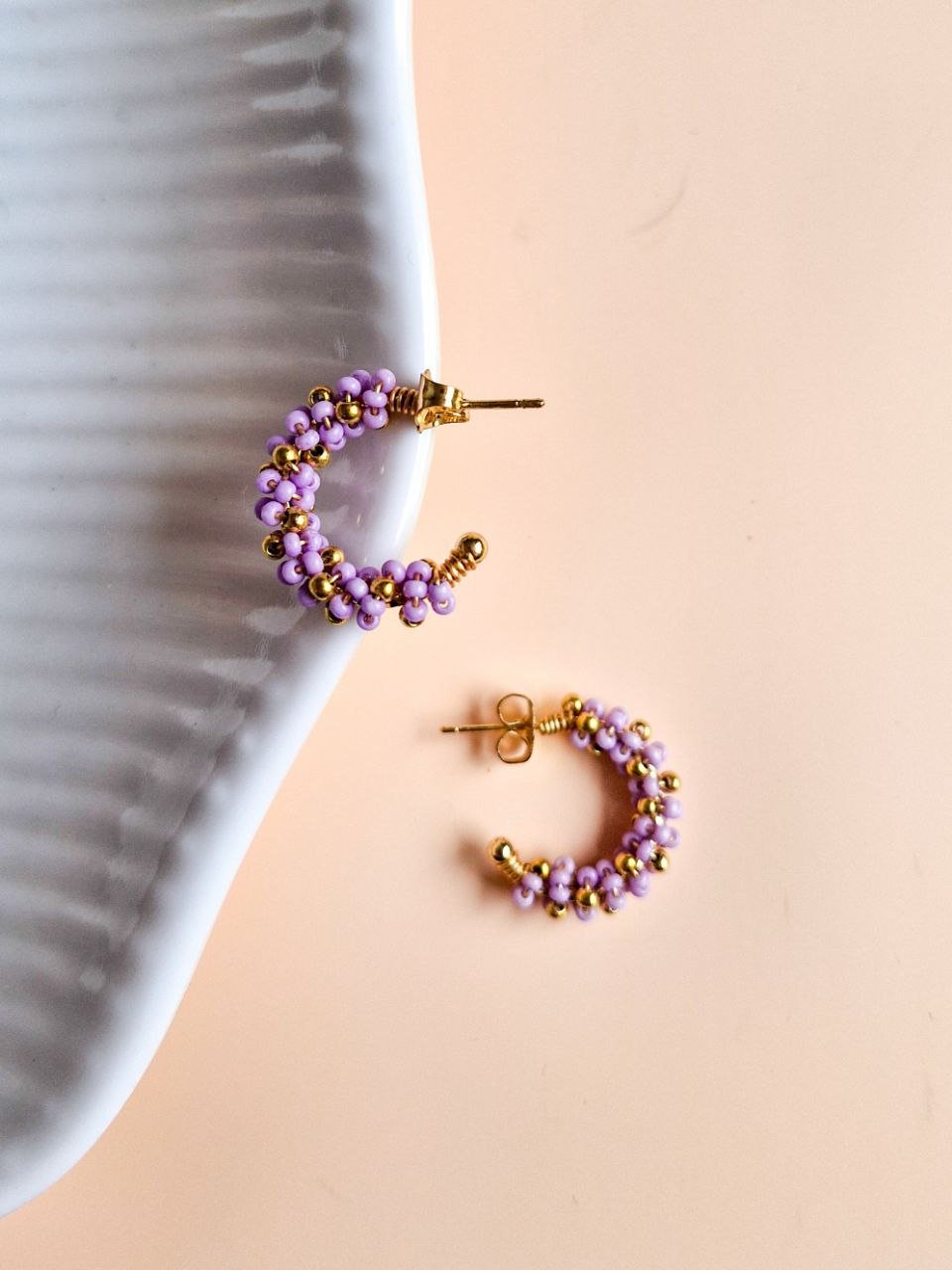 ARETES MOSTACILLA LILA