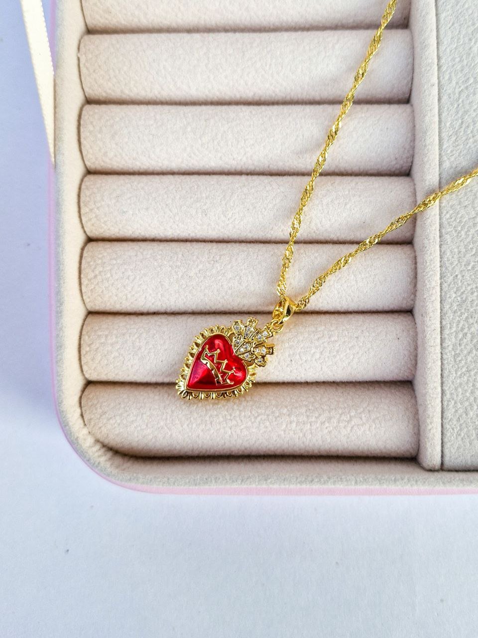 CADENA CORAZÓN REINA